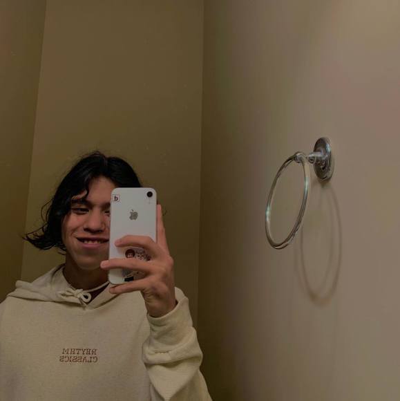 Meet your Posher, Stephen - Picture 1 of 1